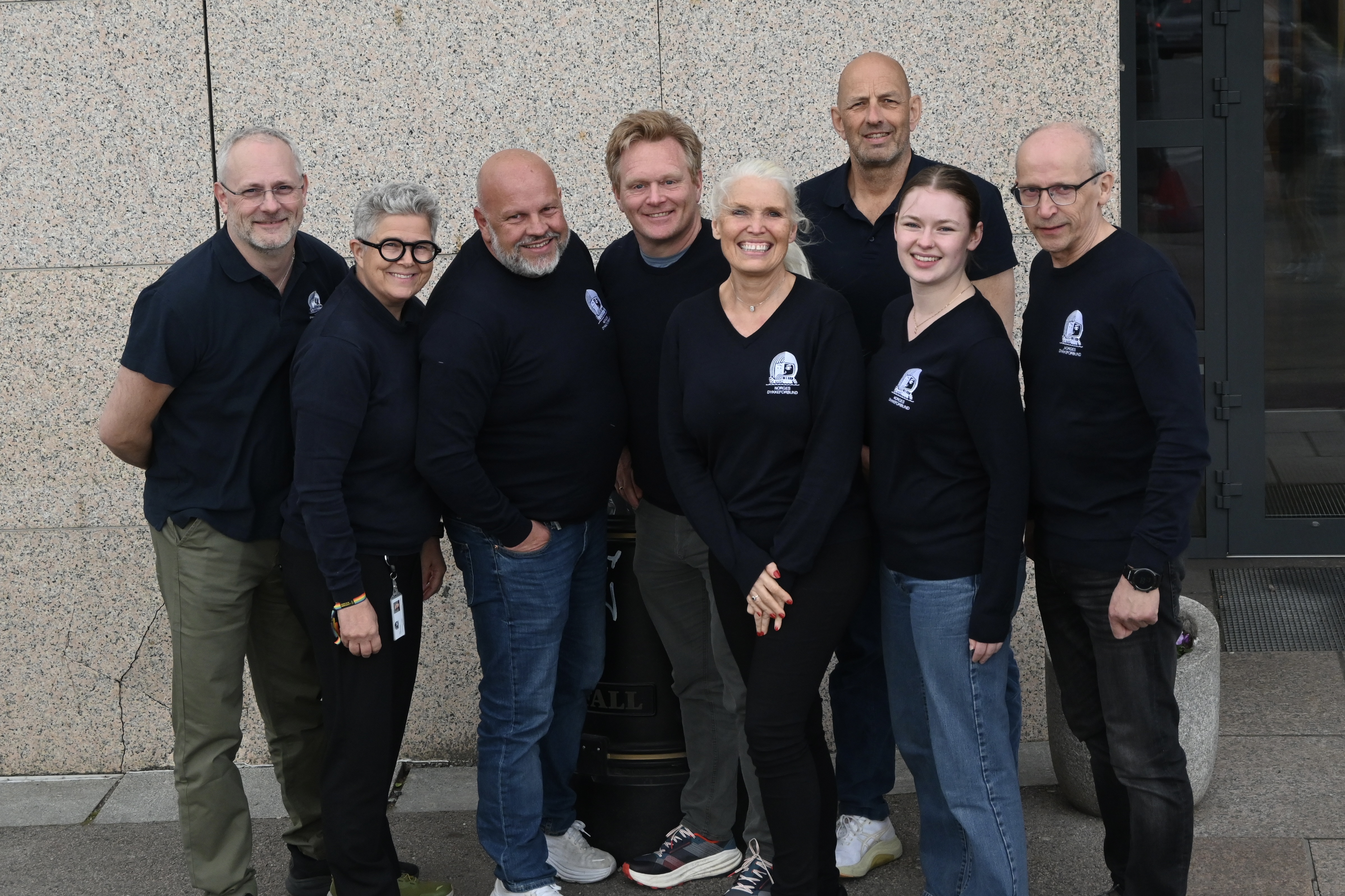 Nytt Forbundsstyret ble valgt på Dykketinget 2024.F.v president Gry Henriksen, Leif Haagensen (medlem), Lisa Aase Rokkan (medlem), Ida Smedstad (medlem), Trond Erik Backe (visepresident), Stig Arne Stokkan (varamedlem) og Helge Løvskar (medlem). Aksel Ørstavik (medlem) og Hege Nyborg Drange (varamedlem) var ikke tilstede.