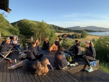 Første runde med jenteprosjekt har førstehjelpsundervisning på Stokkøya